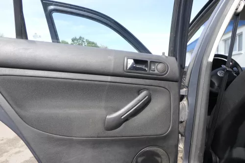 1x VW Golf 4 1J Kombi Türverkleidung Verkleidung Tür hinten links schwarz (165037)