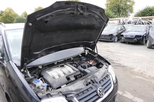 VW Touran 1T Caddy 2K Motorhaube Klappe Frontklappe schwarz LC9Z (165046)