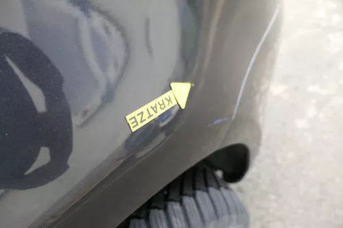 VW Touran 1T Kotflügel vorne rechts schwarz LC9Z 1T0821022A ca.Bj2003-2006 (165047)