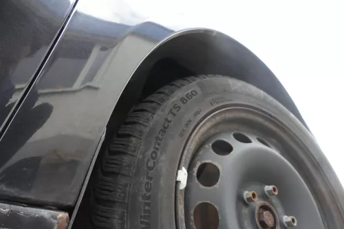 VW Touran 1T Kotflügel vorne rechts schwarz LC9Z 1T0821022A ca.Bj2003-2006 (165047)