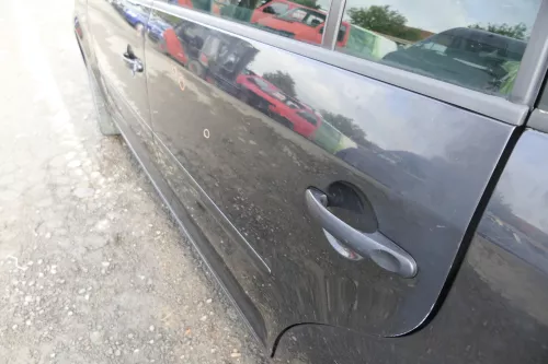 VW Touran 1T 1T3 Tür hinten links schwarz LC9Z Cross (165051)