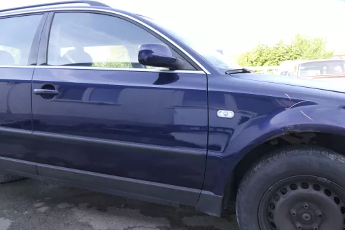 VW Passat 3B 3BG Kombi + Limo Tür vorne rechts Beifahrertür blau LB5N indigoblau