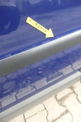 VW Passat 3B 3BG 3B6 Kombi + Limo Tür vorne links Fahrertür blau LB5N ohneAnbaut (165110)