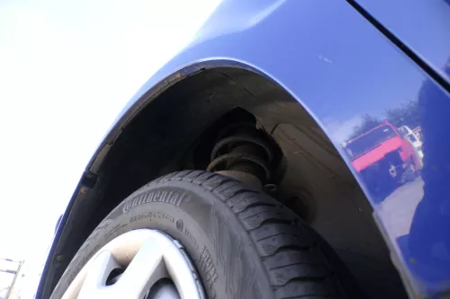 VW Polo 6N2 Kotflügel vorne links blau LA5C indigoblau (bis auf den Schweller) R (165127)