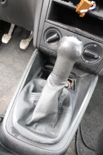 VW Golf 4 Bora Schaltknauf Schaltsack Schaltung Schaltknüppel schwarz 5-Gang (165153)