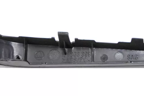Skoda Oczavia 1U Blende MIttelkonsole um Radio Abdeckung 1U1863399 schwarz (165179)