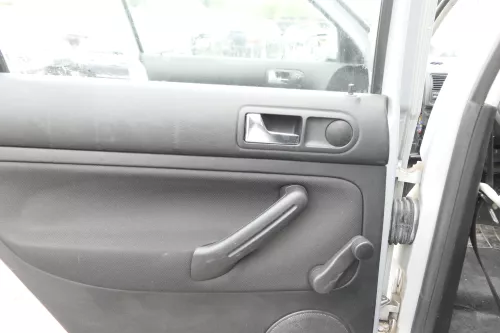 1x VW Golf 4 1J Limousine Türverkleidung Verkleidung Tür hinten links schwarz (165217)