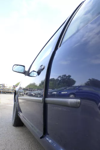 VW Golf 4 Tür vorne links Fahrertür 2/3-Türer blau LA5G ohneAnbauteile (165256)