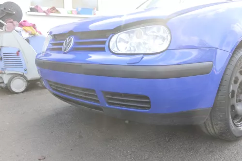 VW Golf 4 Stoßstange vorne Stoßfänger vorn vorne blau LW5Z SWR (165385)