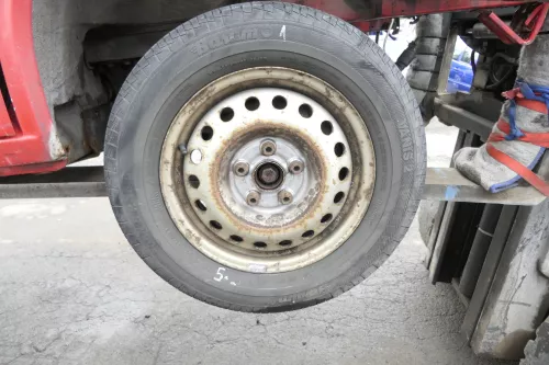 4x VW T4 Felgen Reifen 205/65 R15C 102/101T Sommerreifen 6jx15H2 ET55 # 4-5mm