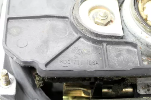 Audi A6 A4 Passat 3B Schaltgestänge Schaltung Gangschaltung Schalthebel 5 Gang X (165523)