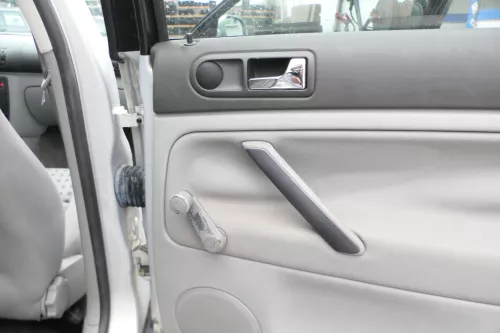 VW Passat 3B Mittelkonsole Verkleidung Optik Dekor Türgriff Aschenbecher Becherh (165547)