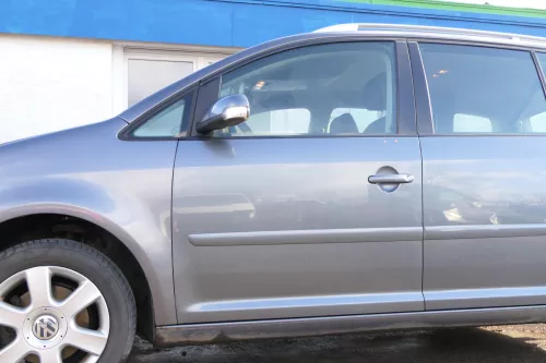 VW Touran 1T 1T3 Tür vorne links Fahrertür grau LD7X OHNE Anbauteile Cross