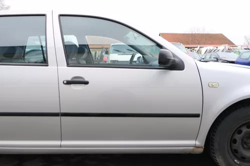 VW Golf 4 Bora Tür vorne rechts Beifahrertür 4/5-Türer+Kombi Variant LB7Z silber
