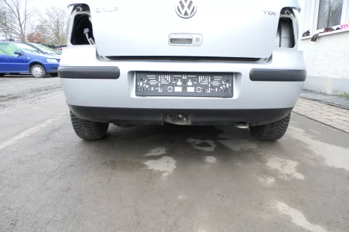VW Golf 4 Limousine Stoßstange hinten Heckstoßstange Stoßfänger silber LB7Z grau