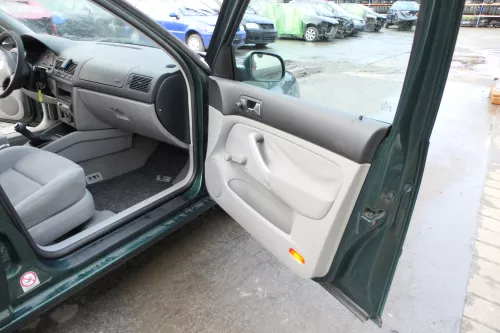 1x VW Golf 4 Bora Türverkleidung Verkleidung Tür vorne rechts grau 4/5-Türer (165609)