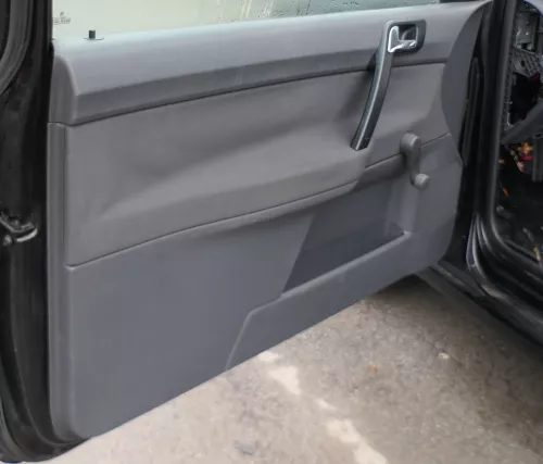VW Polo 9N Türverkleidung Verkleidung Tür vorne & hinte links +rechts 2/3-Türer (165642)