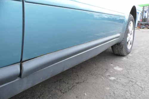 Audi A6 4B C5 Tür nur Türblatt vorne rechts Beifahrertür  grün blau LX6V jaspisg (165667)