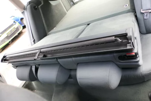 Audi A6 4B Avan Kombi Variant Hundegitter Gitter Trennetz Hundenetz grün lagos