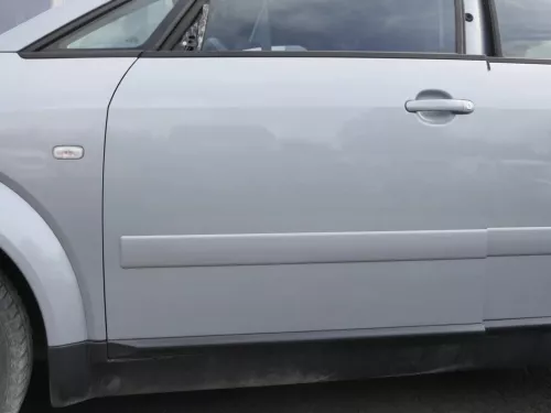 Audi A2 8Z Tür nu das Türblatt vorne links blau LY7R - ohne Anbauteile (165831)