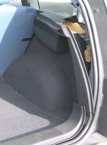 Audi A2 8Z Abdeckung Verkleidung Kofferraum hinten rechts 8Z0863880K 44H soul