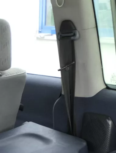 VW T4 Gurt hinten rechts 705857812D 01C 703857812