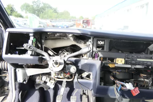 VW T4 Multivan Armaturenbrett Cockpit Amaturbrett blau lagune 7D1857007 ohne An (165920)