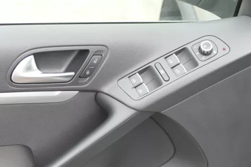 VW Tiguan 5N Türverkleidung Verkleidung Tür vorne+hinten Dynaudio schwarz (165941)