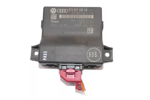 Audi A4 8K A5 8T Steuergerät Diagnose Interface 8T0907468AB