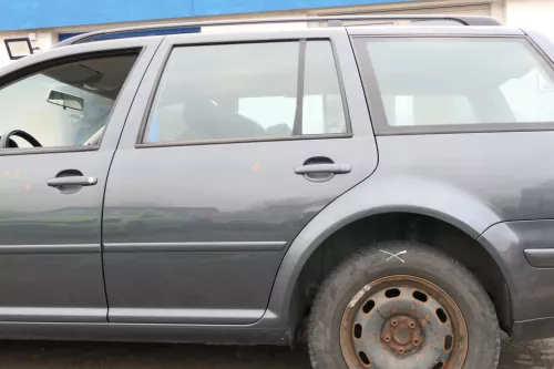 VW Golf 4 Bora Tür hinten links nur Kombi / Variant grau LC7V