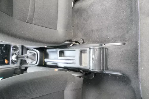 VW Golf 4 Bora Handbremse Feststellbremse schwarz Leder blaue Nähte