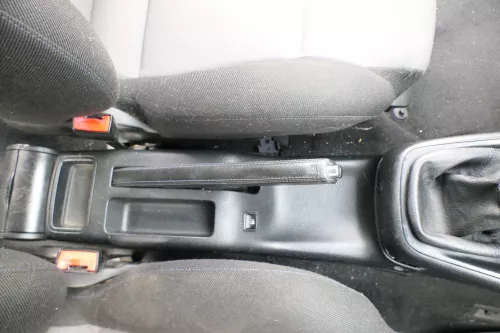 VW Golf 4 Bora Handbremse Feststellbremse schwarz Leder blaue Nähte (166118)