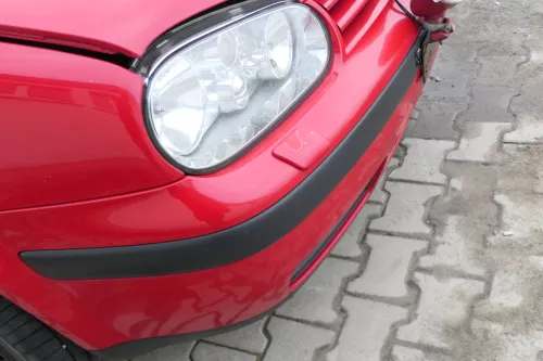 VW Golf 4 Stoßstange vorne Frontstoßstange Stoßfänger rot LY3D SWR (166130)