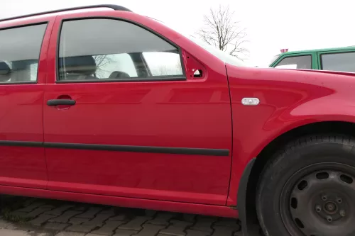 VW Golf 4 Bora Tür vorne rechts Beifahrertür 4/5-Türer+Kombi Variant rot LY3D