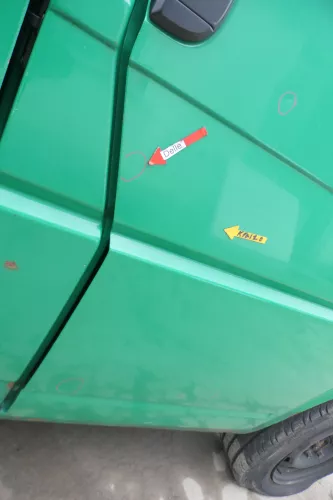 T4 Tür vorne rechts Beifahrertür Caravelle 7D0831056C ohneAnbauteil grün Polizei (166171)