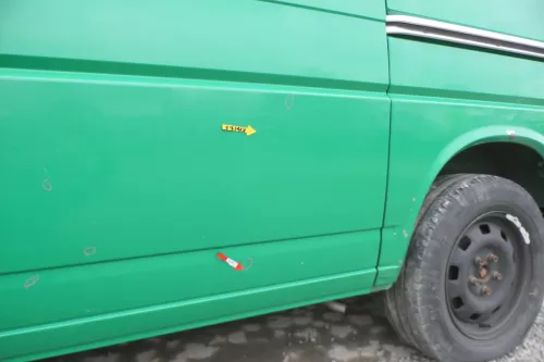 T4 Transporter Tür links Schiebetür mit Scheibe Multivan Caravelle grün Polizei (166175)