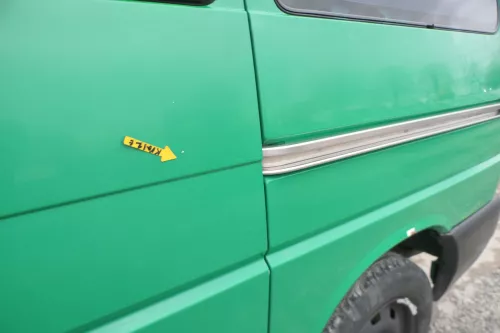 T4 Transporter Tür links Schiebetür mit Scheibe Multivan Caravelle grün Polizei (166175)