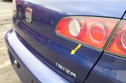 Seat Ibiza 6L Heckklappe Klappe hinten Kofferraumklappe blau LS5S ohneBremsleuch (166353)