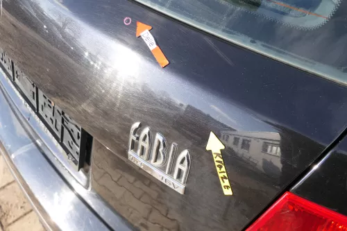 Skoda Fabia 6Y6 Schrägheck Heckklappe Kofferraumklappe hinten schwarz LF9R (166389)