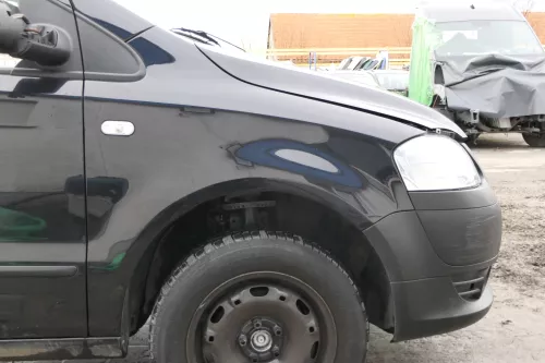 VW Fox 5Z Kotflügel vorne rechts schwarz LC9Z