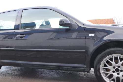 VW Golf 4 Tür vorne rechts Beifahrertür 2/3-Türer schwarz LC9Z ohnAnbauteile