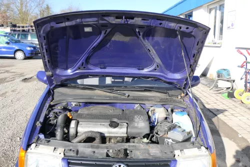 VW Polo 6N Motorhaube Frontklappe Haube vorne Klappe blau LD5D (166476)