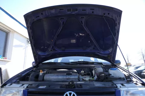 VW Polo 6N Motorhaube Frontklappe Haube vorne Klappe blau LD5D (166497)