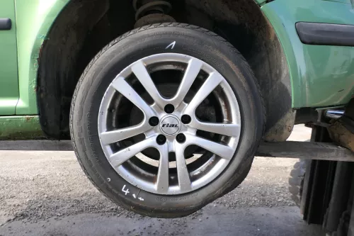 1x Felge Alufelge Golf 4 VW Polo 9N 9N3 7j x15 H2 ET38 - KBA 46483 Rial      1