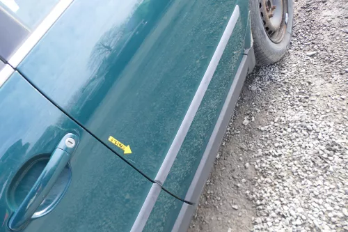 VW Passat 3B 3BG Kombi Variant Tür hinten links grün LB6G ohneAnbauteile (166571)