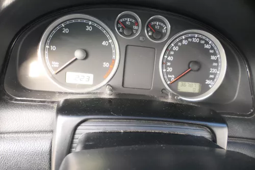 VW Passat 3BG Tacho Kombiinstrument 3B0920807A TDI AVB AWF AWX 367.000km