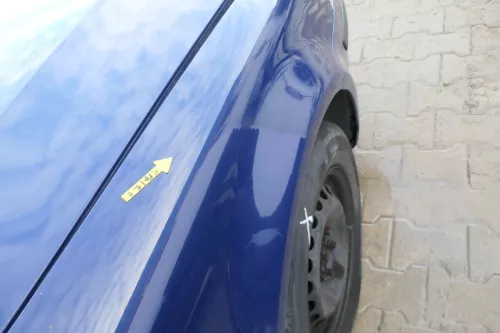 VW Passat 3BG 3B6 Kotflügel vorne rechts blau LA5E (Blinkerloch) (166641)