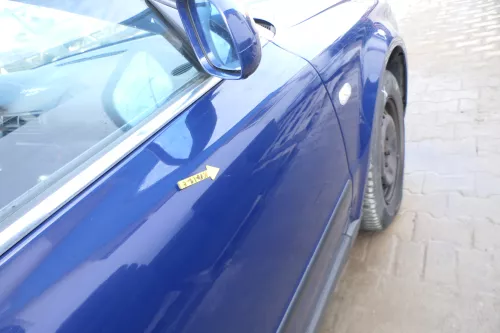 VW Passat 3B 3BG Kombi + Limo Tür vorne rechts Beifahrertür blau LA5E (166642)