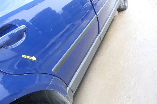 VW Passat 3B 3BG 3B6 Kombi Avant Tür hinten rechts mit Scheibe blau LA5E (166643)