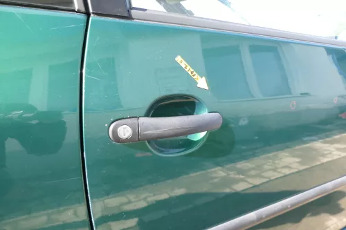 VW Lupo Seat Arosa Tür vorne rechts Beifahrertür grün LA6N (mechanischerFenst (166670)